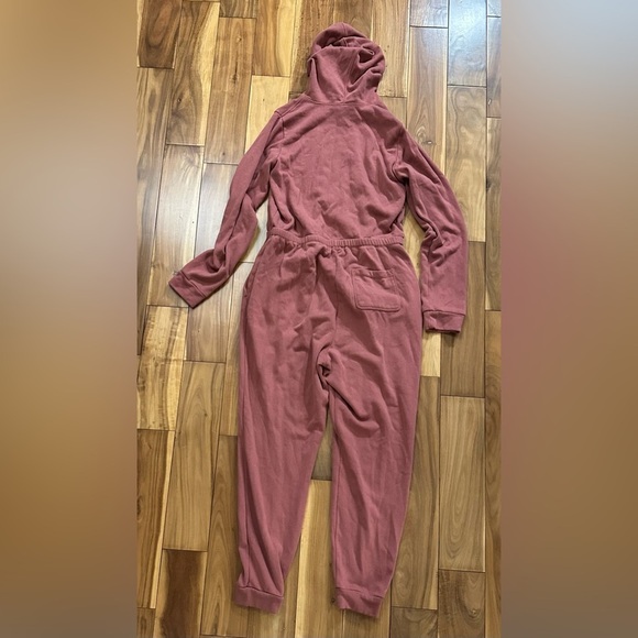 Old Navy onesie, Large TALL - Picture 2 of 5